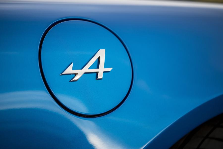 Логотип Alpine A110 Premiere Edition 2018 года  (UK) (фото 35 из 40)